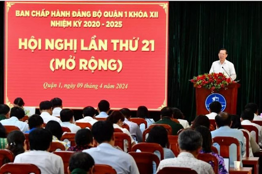 Chủ tịch Phan Văn Mãi yêu cầu quận 1 phải đi đầu trong xây dựng nền tảng số