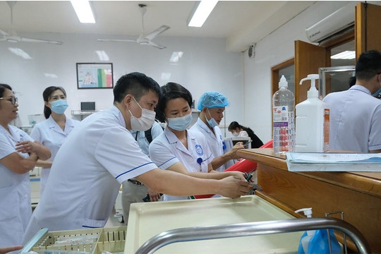 1.600 thầy thuốc phía Nam tham dự Hội thi “Thầy thuốc giỏi chuyên môn, vững bảo hiểm y tế” lần 1