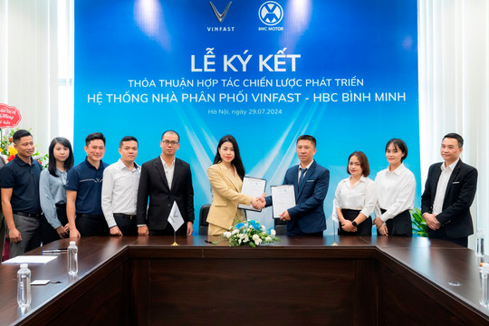 VinFast và HBC Bình Minh ký kết thỏa thuận hợp tác chiến lược phát triển hệ thống nhà phân phối