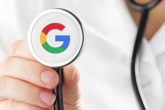 Suýt mất mạng vì làm theo bác sĩ google