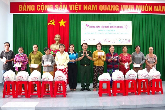 Tuyên truyền ngư dân tham gia bảo vệ chủ quyền vùng biển