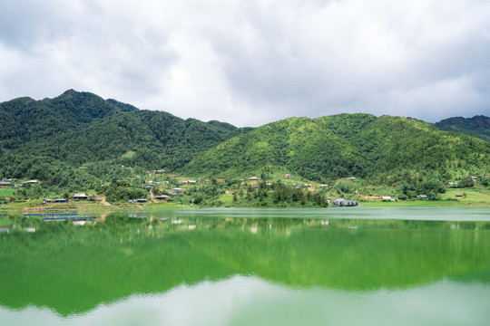 Một Sapa nhộn nhịp pha lẫn yên bình