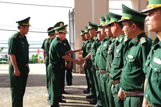 Đồn Biên phòng Hòn Sơn chủ động nắm xử lý tốt tình hình trên biển, đảo