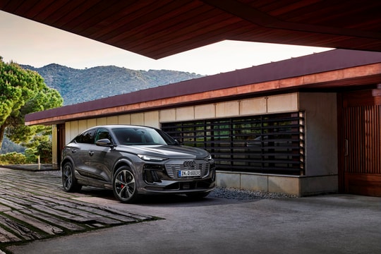 Audi chính thức thông báo ra mắt mẫu xe Q6 Sportback e-tron hoàn toàn mới