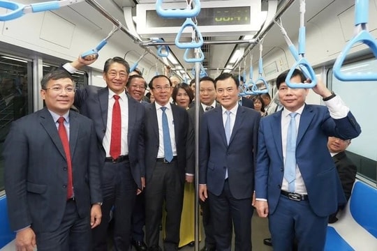 TP.HCM chính thức vận hành tuyến Metro số 1