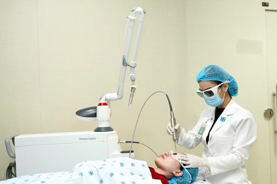 Bệnh viện Đại học Y Dược TP.HCM khai trương Đơn nguyên Laser, Ánh sáng và Sóng trong Da liễu