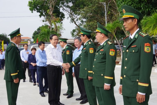 Chủ tịch Quốc hội Trần Thanh Mẫn thăm, chúc Tết Đồn Biên phòng Mỹ Long BĐBP Trà Vinh