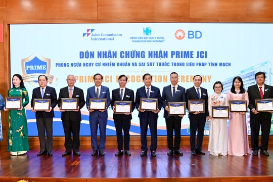 Bệnh viện Đại học Y dược TP.HCM đón nhận chứng nhận JCI