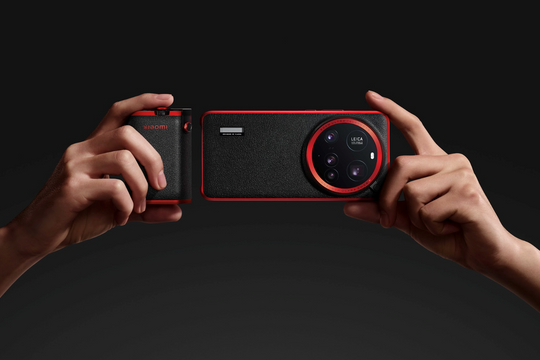 Xiaomi 15 Ultra mới ra mắt với camera Leica 200MP và HyperAI