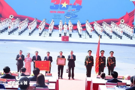 TP.HCM được trao Danh hiệu Anh hùng Lao động