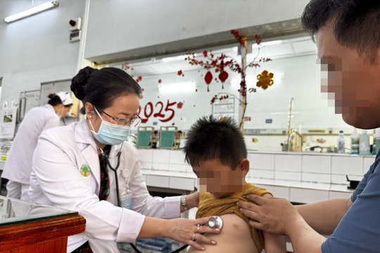 Bệnh viện Nhi đồng 2 cảnh báo trẻ suýt thủng thực quản vì hóc xương cá ba sa
