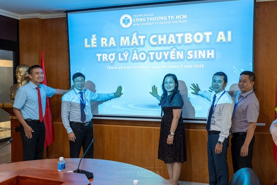 Trợ lý ảo AI đồng hành cùng công tác tuyển sinh và hỗ trợ người học