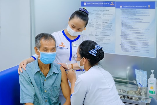 Hệ thống tiêm chủng VNVC triển khai tiêm vắc xin phòng 20 chủng phế cầu