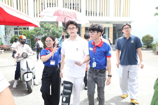 Đề thi Ngữ văn thời sự, vừa sức, thí sinh tự tin đạt điểm cao