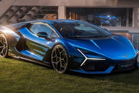 Fenomeno: Siêu phẩm mạnh mẽ nhất của Lamborghini chuẩn bị trình làng tại Pebble Beach