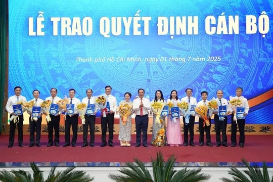 TP.HCM bổ nhiệm 14 Giám đốc, Trưởng các sở, ngành và 140 cấp phó