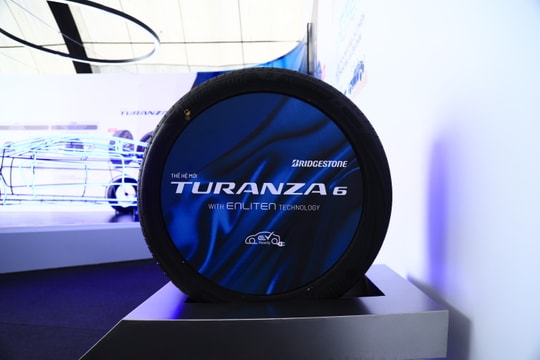 Bridgestone ra mắt dòng lốp cao cấp TURANZA 6 mang đến trải nghiệm lái êm đầm và đẳng cấp
