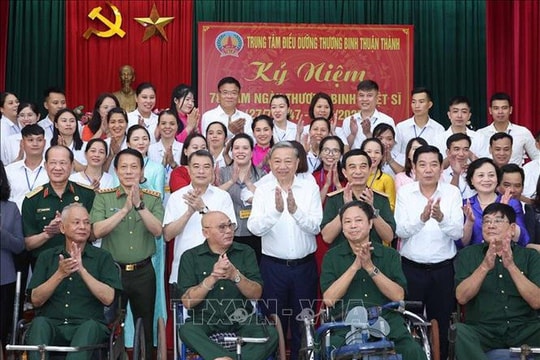 UỐNG NƯỚC NHỚ NGUỒN