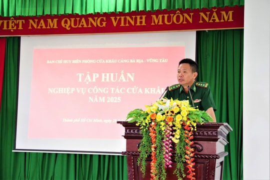 Nâng cao nghiệp vụ cho cán bộ, chiến sĩ Biên phòng cửa khẩu cảng