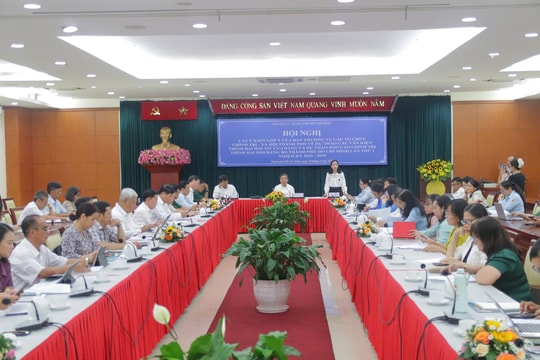 Đào tạo lại giúp xe ôm công nghệ, người bán hàng rong... quay lại thị trường lao động
