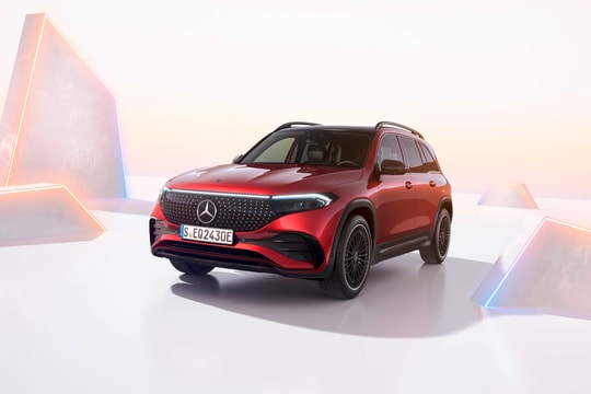 Mercedes-Benz giới thiệu EQB 250+ FL và những ưu đãi hấp dẫn tháng 9
