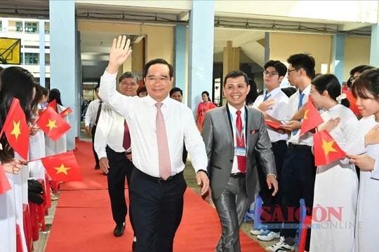 Lãnh đạo TP.HCM dự lễ khai giảng năm học 2025-2026