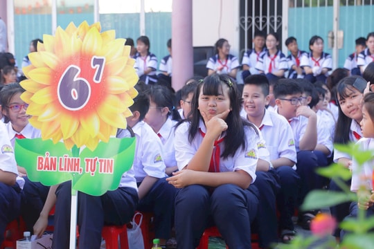 Trường THCS Nguyễn Văn Trỗi hòa chung không khí khai giảng của cả nước