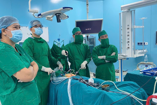 Một ngày 2 trường hợp viêm ruột thừa được phẫu thuật thành công tại Côn Đảo