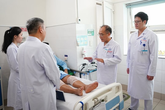Bệnh viện Thống Nhất: Nội soi với ứng dụng keo Fibrin điều trị thoái hóa khớp gối