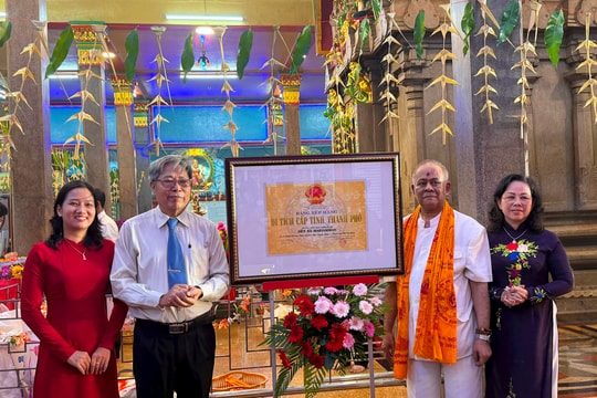 Đền Bà Mariamman được công nhận là di tích kiến trúc, nghệ thuật cấp thành phố