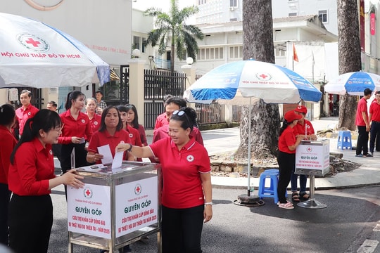 Hội Chữ thập đỏ TP.HCM phát động quyên góp khẩn cấp cứu trợ sau bão số 10