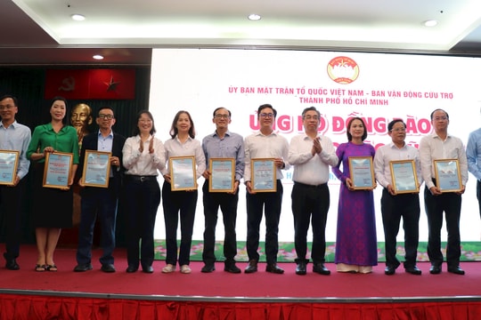 TP.HCM tiếp nhận hơn 35,6 tỉ đồng hỗ trợ người dân vùng bão số 10
