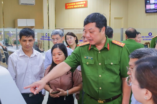 Công an TP.HCM ra mắt bộ phận một cửa tại 20 công an xã, phường