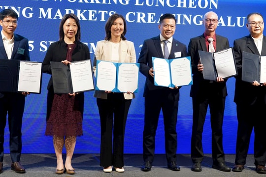 Standard Chartered ký bốn Biên Bản ghi nhớ, thúc đẩy kinh doanh giữa Hồng Kông (Trung Quốc) và ASEAN