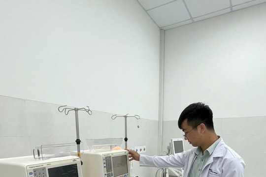 Chuyển giao kỹ thuật lọc máu - chạy thận cho Côn Đảo, hướng tới phát triển du lịch y tế