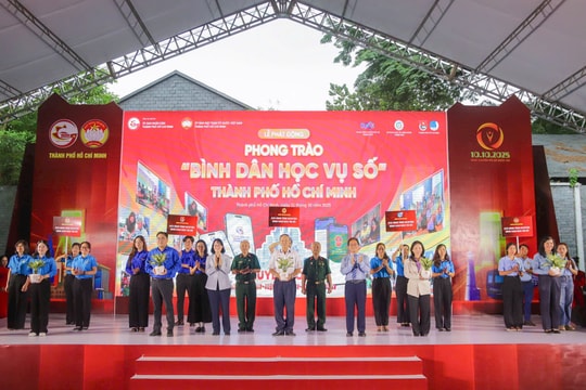 TP.HCM phát động phong trào "Bình dân học vụ số"