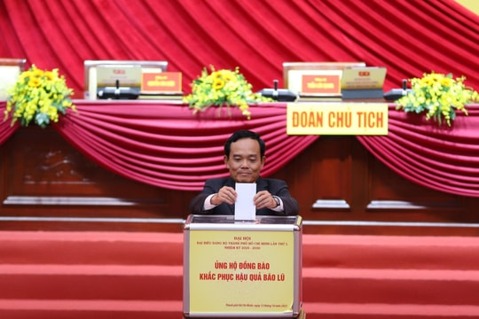 Đại hội Đại biểu Đảng bộ TP.HCM ủng hộ đồng bào khắc phục bão, lũ