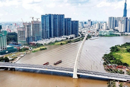 TP.HCM: Vững vàng vượt đại dịch, kiên định chăm sóc sức khỏe nhân dân