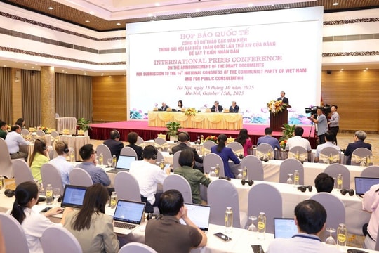 TP.HCM đẩy mạnh tuyên truyền, tổ chức tốt đợt cao điểm lấy ý kiến góp ý vào dự thảo văn kiện trình Đại hội XIV của Đảng TP.HCM đẩy mạnh tuyên truyền, tổ chức tốt đợt cao điểm lấy ý kiến góp ý vào dự thảo văn kiện trình Đại hội XIV của Đảng