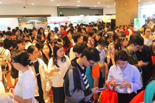 Hơn 3.000 cơ hội việc làm cho sinh viên, người lao động TP.HCM Hơn 3.000 cơ hội việc làm cho sinh viên, người lao động TP.HCM