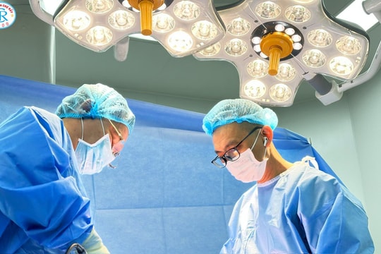 Tạo hình xương hàm dưới phức tạp cho bệnh nhân mắc bệnh lý tim mạch nặng