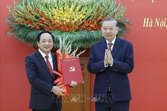 Đồng chí Trịnh Văn Quyết giữ chức Trưởng Ban Tuyên giáo và Dân vận Trung ương