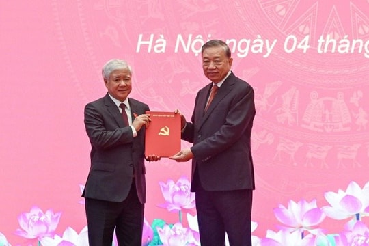 Đồng chí Đỗ Văn Chiến giữ chức Phó Bí thư Thường trực Đảng ủy Quốc hội