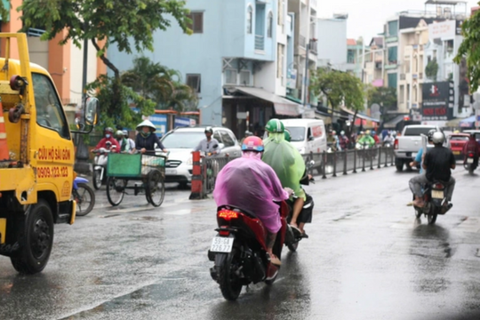 TP.HCM có phương án cho học sinh ở nhà nếu bão KALMAEGI phức tạp