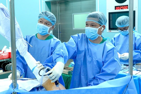 Bệnh viện Quân y 175 tri ân những người “hai lần làm thầy” - Thầy thuốc, Thầy giáo