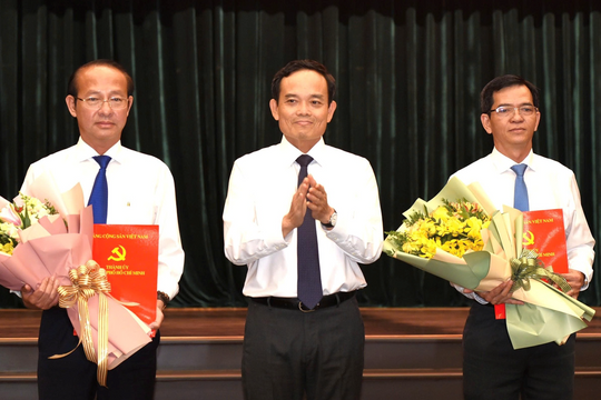 Điều động, chuẩn y hai Ủy viên Ban Thường vụ Thành ủy TP.HCM
