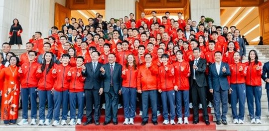 Herbalife Việt Nam cùng Ủy ban Olympic Việt Nam tổ chức lễ xuất quân cho đoàn Việt Nam tham dự SEA Games 33