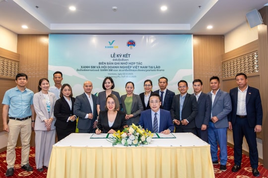 Xanh SM ký hợp tác chiến lược với Hội Doanh nghiệp Việt Nam tại Lào, mở rộng giải pháp di chuyển xanh