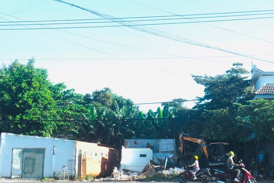 Phường Long Hương vận động hộ dân cuối cùng bàn giao để thi công tuyến đường Nguyễn Cư Trinh