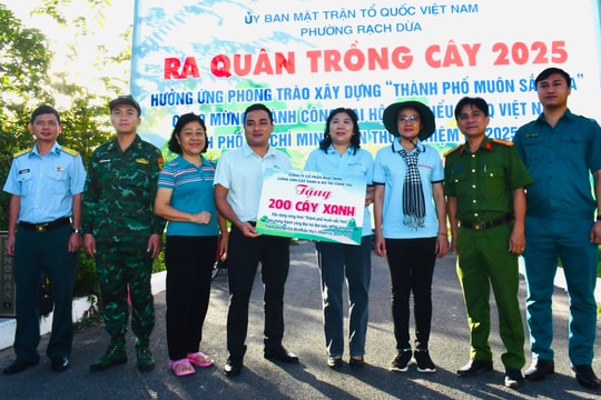 Phường Rạch Dừa trồng 200 cây hoàng yến thực hiện công trình “Vườn hoa Đại đoàn kết”